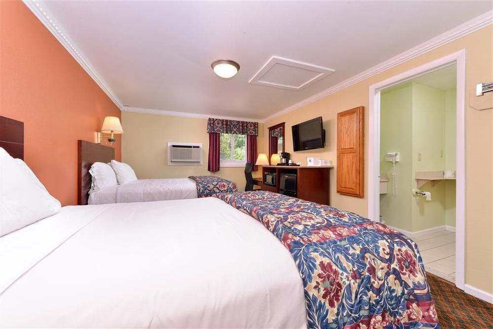 Cheshire Welcome Inn Room photo