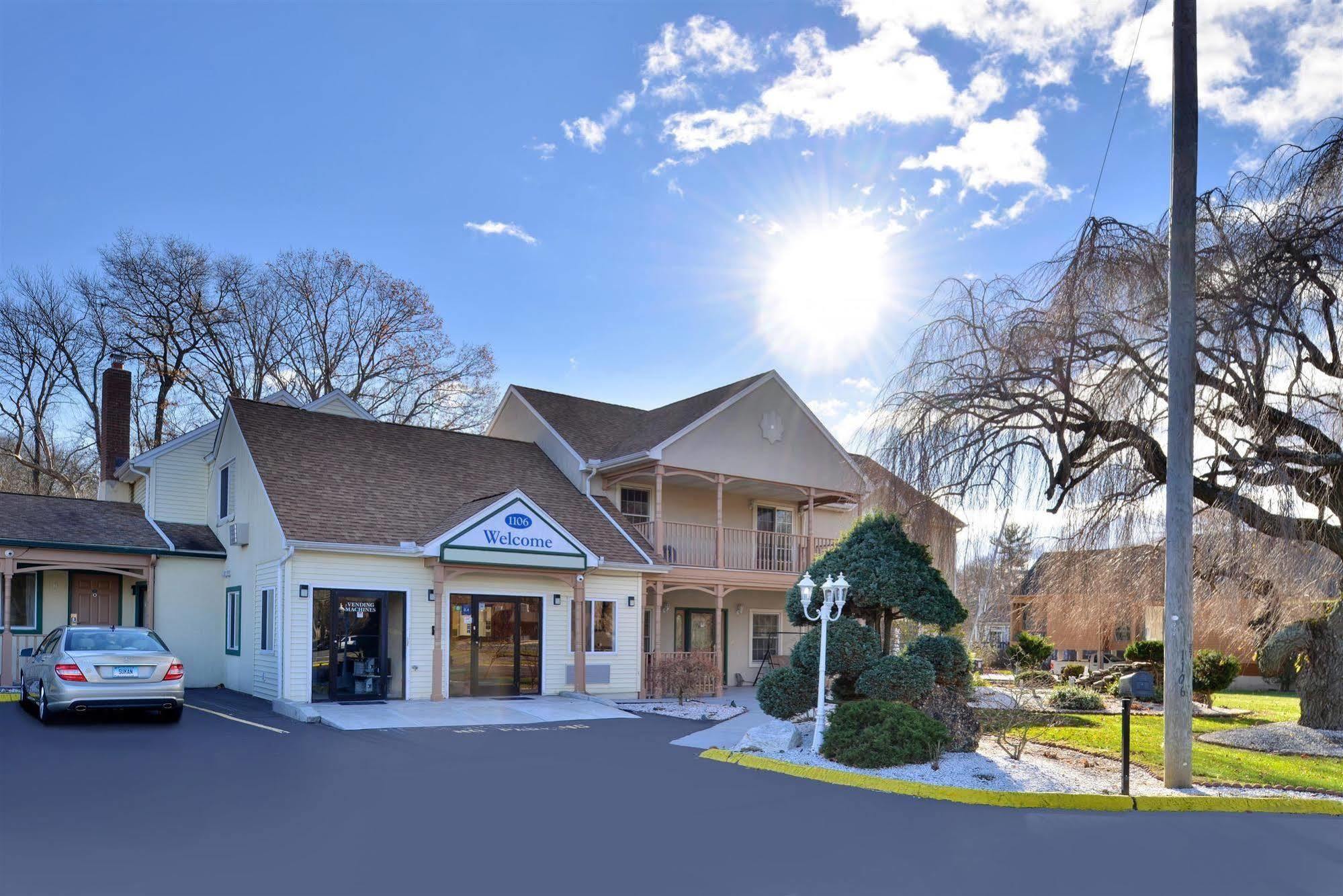 Cheshire Welcome Inn Exterior photo