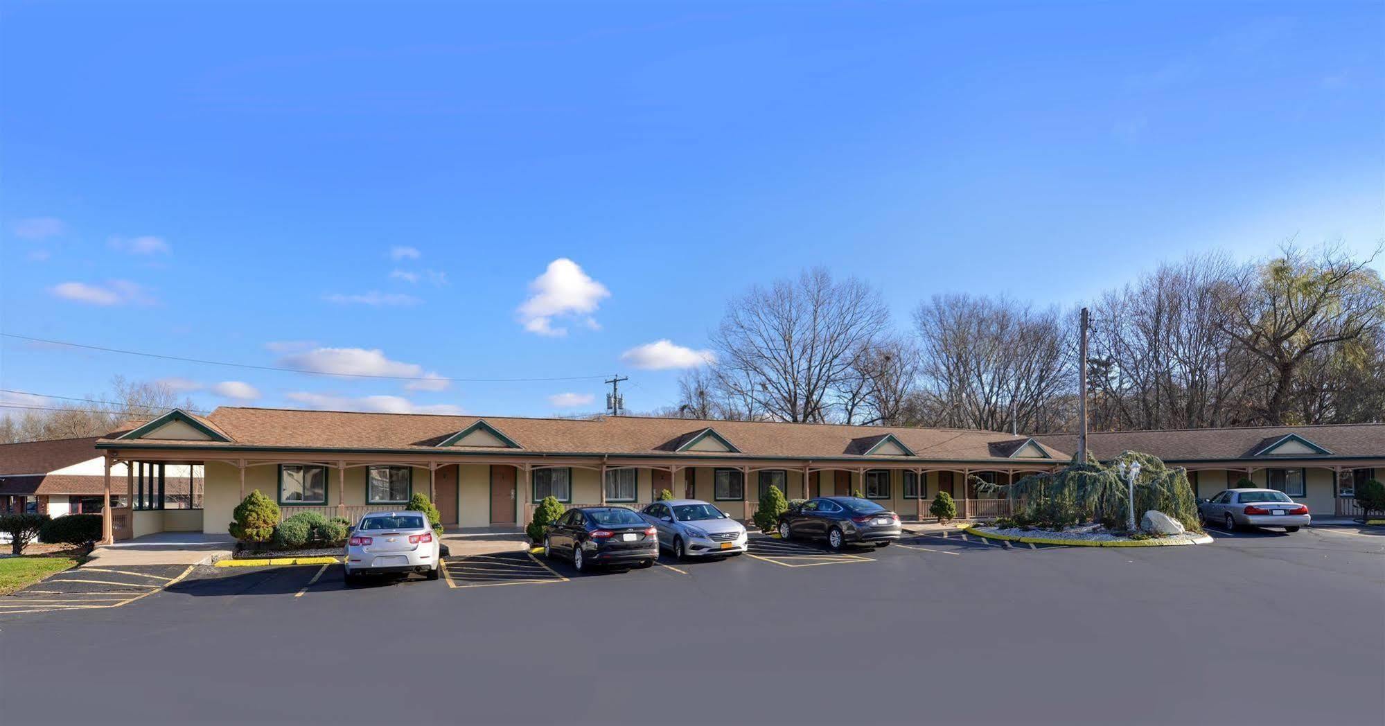 Cheshire Welcome Inn Exterior photo